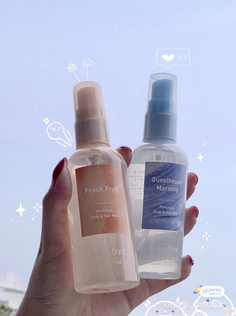 # INNISFREE Perfumed Body & Hair Mist # Guesthouse Morning 最后阿编私心推荐的这款Innisfree家小资女必收身体+发香喷雾,价格RM20+超佛心便宜又大碗、学生党也能无负担轻松入手;虽然没有上述几款香水嗅觉上的丰富层次感、持久度也没有那么强,但干净柔和的皂感清新香味很好闻,有点Baby Powder的感觉~CP值还是蛮高的!