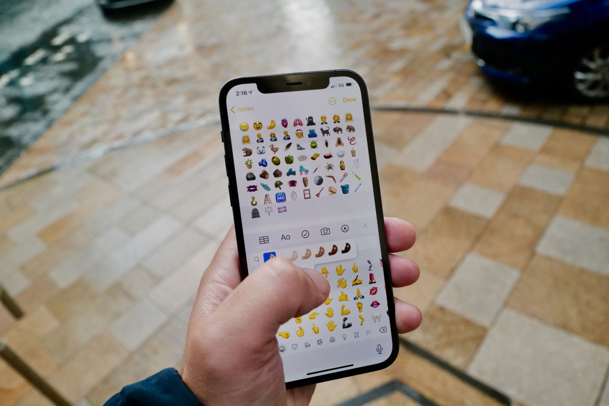 emojipedia-ios-14-2-new-emojis-iphone-2020-photo-jeremy-burge