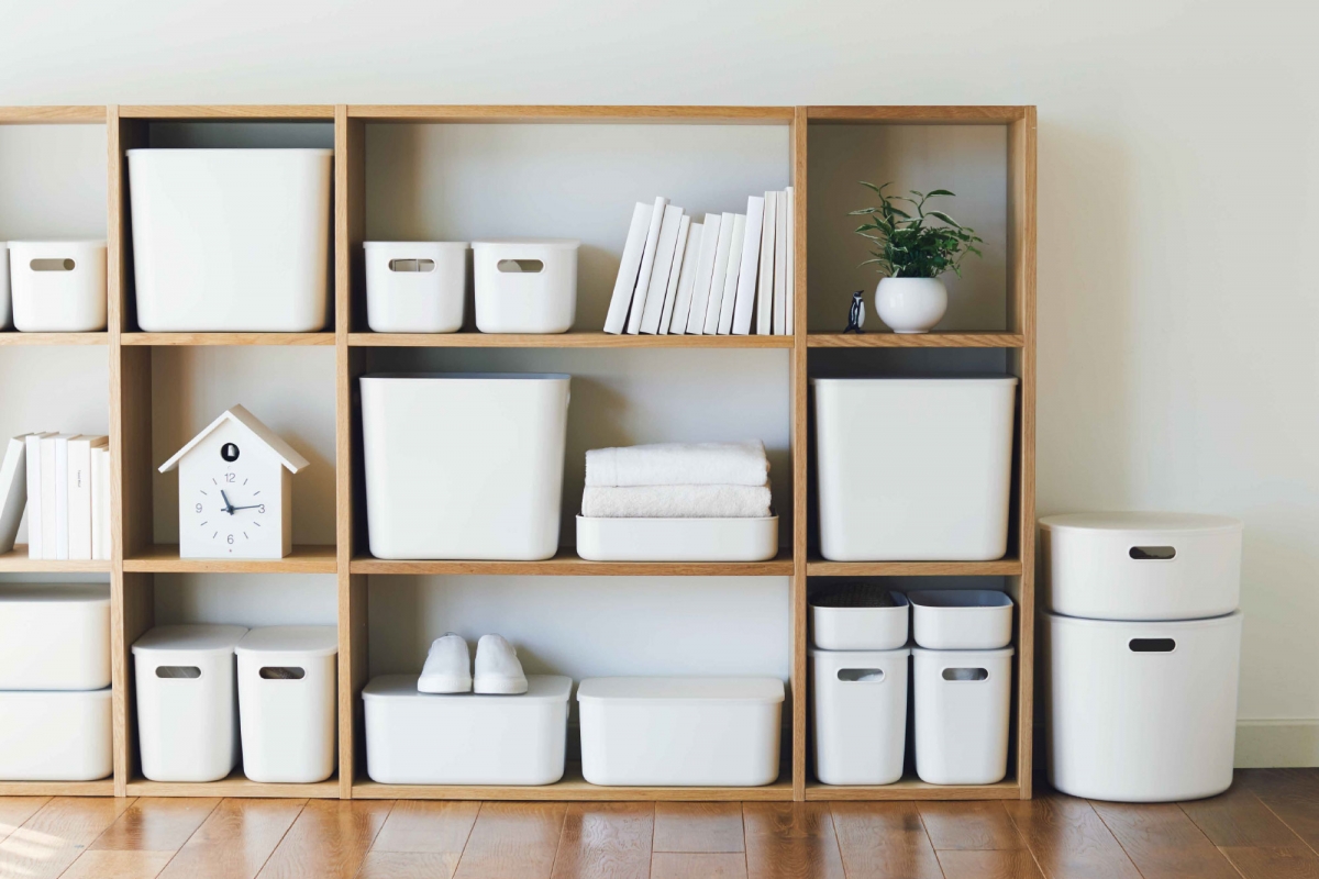 #11 MUJI PP Storage Box、Soft Polyethylene Case 收纳盒: PP、PE材质收纳盒一直位列MUJI年度销量排行榜TOP~可以根据自身家居收纳空间大小自由搭配不同SIZE的收纳盒,堆叠起来还很节省空间。(RM6.90起) >> 【点击查看购买详情】