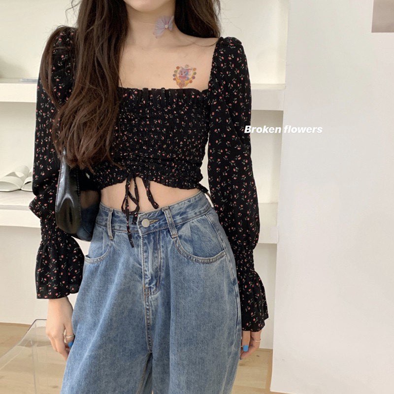 ✨shinee.my >>> 【店铺链接传送门】 除了韩系欧尼休闲风格的时尚衣服单品,店家还有出售很多好看的鞋子和包包,基本可以在此一家里买到全身上下的OOTD单品,一件单品均价才RM10-RM20真的太佛心啦!