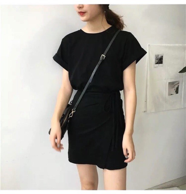 ✨JL.In.The.House >>> 【店铺链接传送门】 评分有4.9颗星的这家店铺出售很多休闲风格时尚单品,连体裤裙的选择也蛮多的。年轻学生族群或喜欢轻熟系穿搭的女生,应该都能在这里找到一些日常实穿度很高的单品~