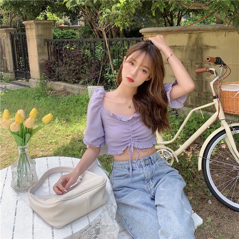 ✨ ctl999.my >>> 【店铺链接传送门】 同样INS风单品超多、价格超平价的还有这家~小裙子、BM风上衣很适合小只女孩,T恤也很减龄时髦,相信Budget不多的学生党也能在这里入手到很多宝藏好物。