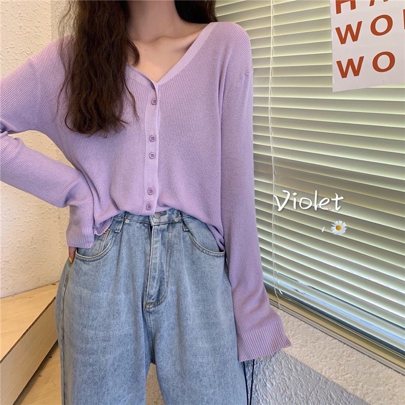 ✨ january.my >>> 【店铺链接传送门】 店家平价过十万、平均4.7颗星好评率,还有128.7K粉丝这么多!服饰整体风格比较偏韩系休闲风,很多露肩上衣、INS风时髦连衣裙、小文青风格连衣裙都能在这里找到哦~