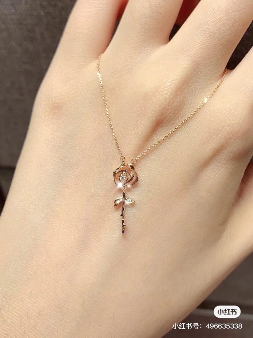 周大福 玫瑰项链 17