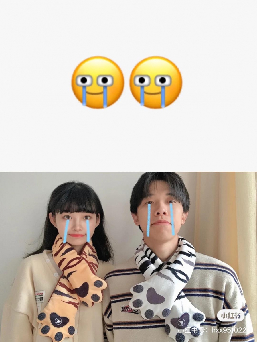 【微信表情包情侣照拍法】 一更新就爆火的「裂开」、「666」表情包都可以用修图APP里的涂鸦笔edit出来哟~