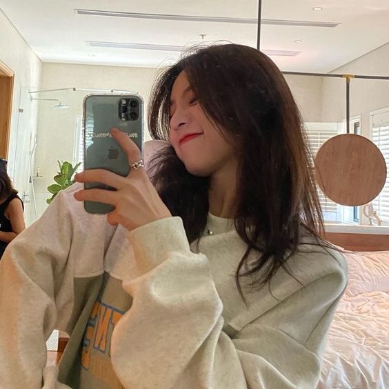 据说iOS用户几乎都能更新到8.0版本,Android用户部分也反映已可以更新喽!马上更新WeChat用动态表情轰炸你的小伙伴们吧(笑)