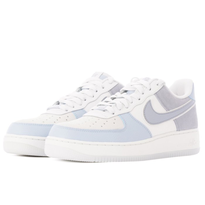 Nike Air Force 1 '07 LV8