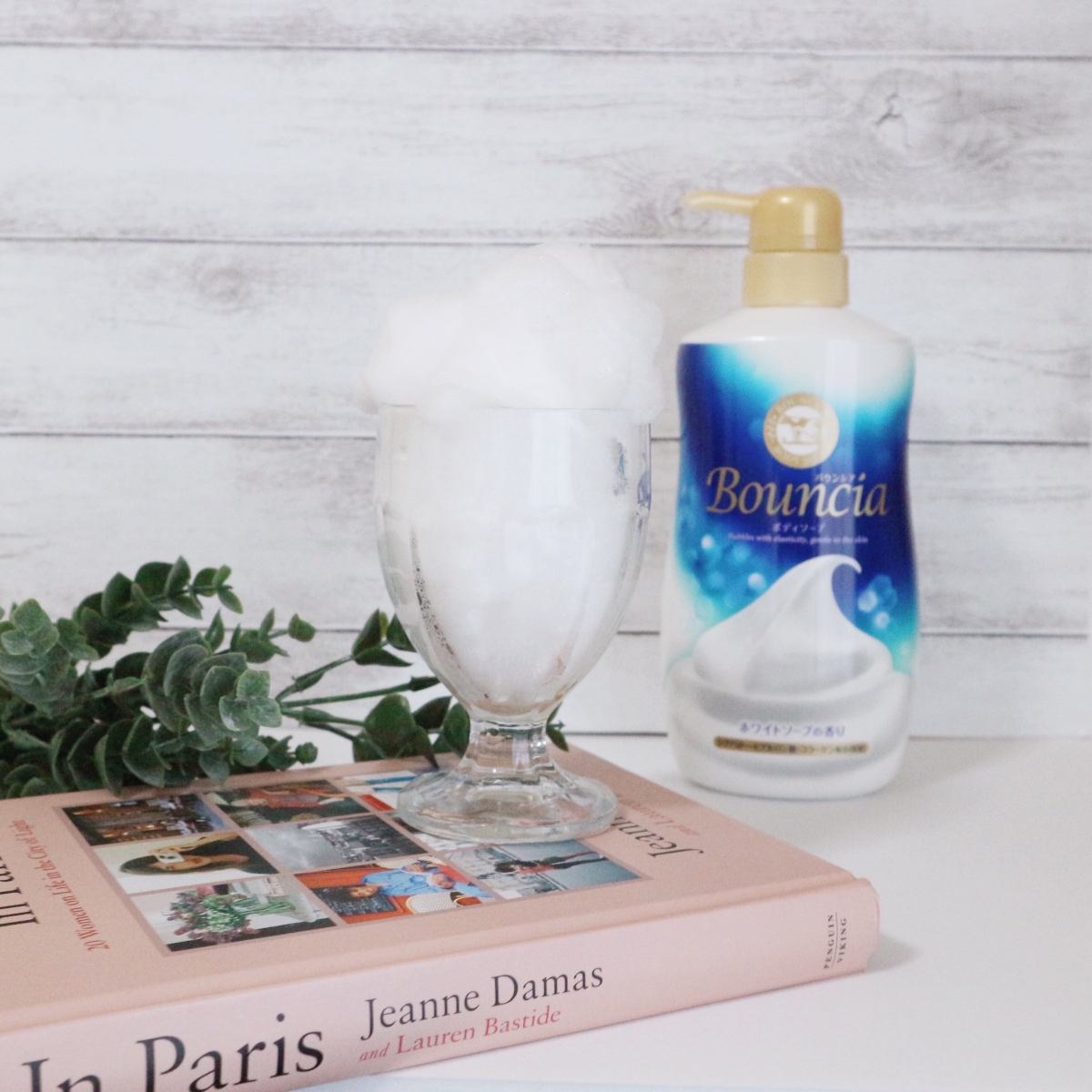 简单用手就能搓揉出泡沫，用起泡网或洗澡球打出来的泡泡更浓密有弹性哟～保证会将你的洗澡沐浴ME TIME变得更疗愈舒适，尽情享受精致女孩最爱的「牛奶浴」feel～