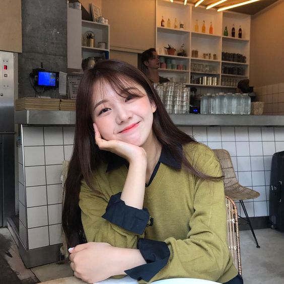 看完问题里提供的情境,凭第一直觉从A~D选项中做选择: ? 问题 :假设有一天你拥有了一盏可以让你发大财、变成亿万富翁的「神灯」;你觉得自己会是从以下哪一个管道,得到这盏神灯呢?