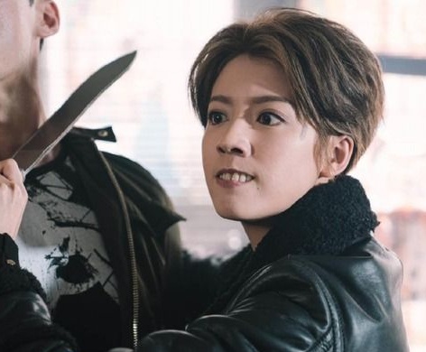 说到今年表现最出色的TVB亲生女,名单内肯定要有蔡思贝!《踩过界II》、《机场特警》、《使徒行者3》中都有超圈粉发挥,是公认一众小花女艺员中可塑性很高的一位~