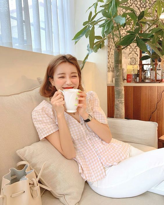 无糖豆浆 + 番薯 另一款同样富含膳食纤维、满满饱足感的早餐/轻食餐饮搭配，还有汤唯女神也推荐过的「喝无糖豆浆配番薯」，瘦身排毒还无需饿肚子～