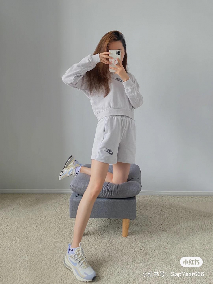 潮鞋控女孩绝对不能错过今天这篇!粉嫩嫩少女感清新配色魅力难以抵御,下面马上就来给Girls盘点7双「完美长在了审美点上」的小清新配色潮鞋~其中几双在马来西亚品牌官网、JD Sports、Lazada Mall等都有出售哦!一起来看看: