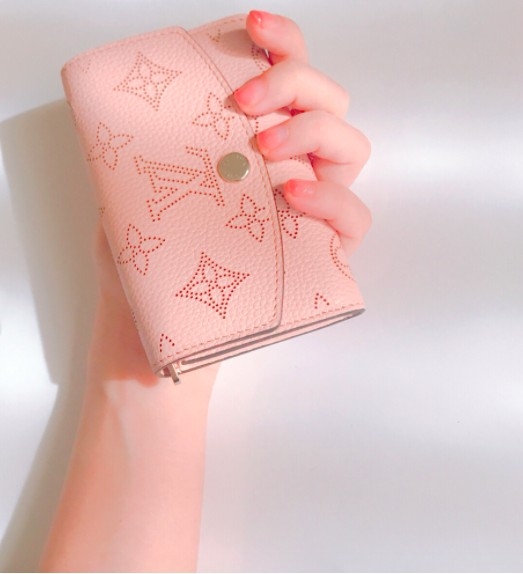 # 粉色钱包推荐:Louis Vuitton Irix XS钱包 柔美粉色系搭配Monogram经典老花元素,简约又高级!