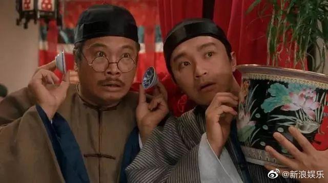 吴孟达在香港影史上堪称最强绿叶演员，和星爷周星驰搭档主演过不少经典佳作，如《赌圣》、《九品芝麻官》、《逃学威龙》、《食神》、《少林足球》等。