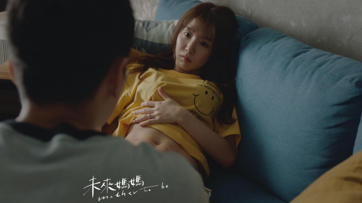 13、生小孩不是唯一让自己幸福的方式，还有很多方法可以让自己过得幸福。 14、生命，不就是顺其自然的吗？有「有小孩的人生」，没小孩，有「没有小孩的人生」；有小孩不见得比较幸福，没孩子，也不见得比较悲剧。 15、不孕不是一种惩罚，你本来就是一个完整的你。你今天有小孩、没小孩，你都值得过得幸福。