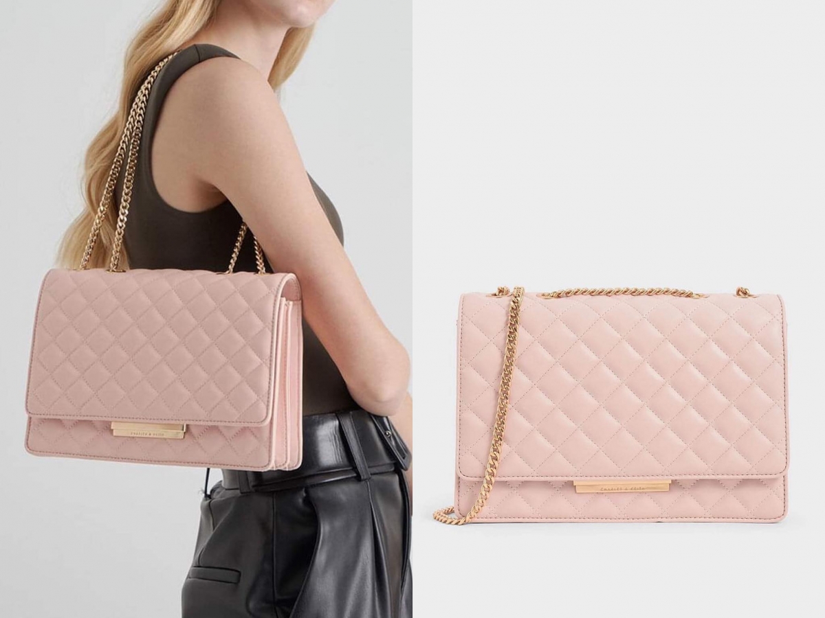 # 11 Quilted Chain Strap Shoulder Bag 钟爱菱格纹设计的Girls一定不能错过这款肩背包!整体风格简约易搭,官方Description也说明这款是「穿搭新手也能驾驭出气质满载迷人魅力」的百搭包款哟~ (参考价格 RM299.90)>>> 【点击前往官网查看能多详情】