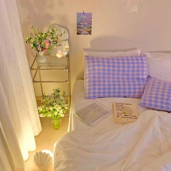 增添日常幸福感不一定要砸大钱~不妨考虑给房间添入一盏外型治愈小夜灯,点缀了空间之余,舒服的柔光还能为你点亮夜的黑,即使是一个人的夜晚也温馨不孤单 ♡ 今天推荐的15+款小夜灯中大部分编都整理了Shopee链接~感兴趣的话可以戳链接自行联系卖家了解更多详情: