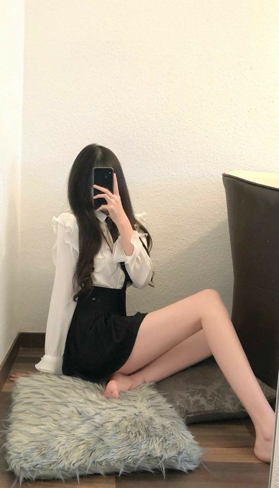 如果属于「脂包肌 / 复合型」腿部的话,教练ROSIE建议上述3+3动作都要练习,坚持锻炼才能GET梦寐以求、让人称羡的女团腿唷!