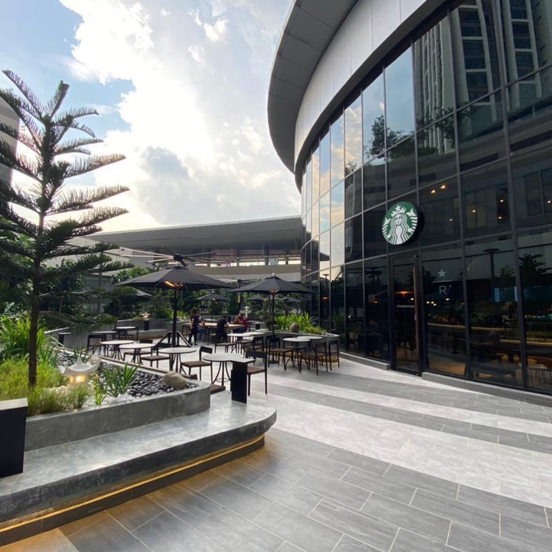 # Starbucks Reserve ™ 开张优惠 除了开张首100名顾客可以获得免费Tall-Sized Freshly Brewed Coffee,门市还提供不少开张优惠: