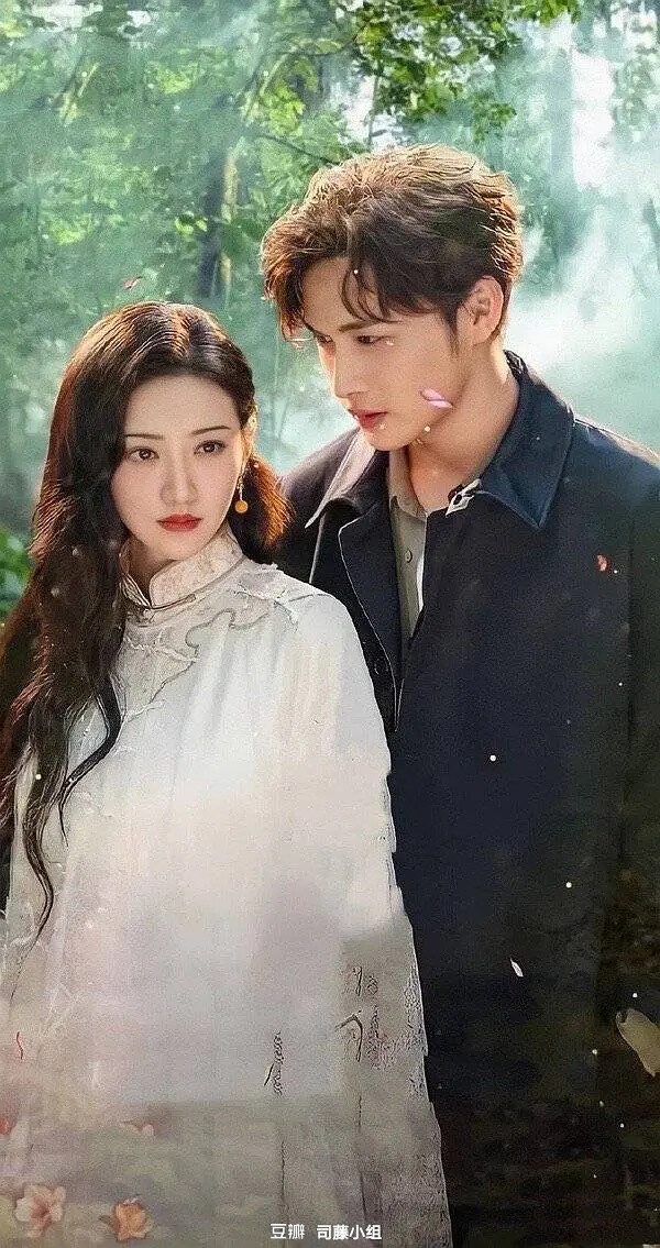 TOP 1 :司藤 | 全网热度指数 80.03 由张彬彬、景甜领衔主演的《司藤》挤下大热门《山河令》、《你是我的城池营垒》夺下全网热度排行榜冠军!剧中特效、真实取景都非常有质感;强大傲娇的大女主司藤 vs 柔弱忠犬系男主秦放,一个气质超凡一个深情款款,超成功的选角完美诠释CP感! 据知该剧对原著小说的还原度极高,探索司藤身世真相的悬疑剧情也铺排得很好,实力开挂开播3天一举拿下各大排行榜No.1。跪求剧情继续给力、持续优秀到完结,不要高开低走崩掉啊~