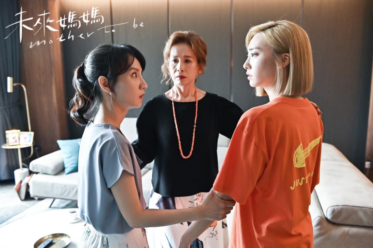 6、虽然尊重婆家的人，不喜欢起冲突、要多包容；但包容要有尺度，忍让也要有限度。你想要委曲求全，可是委屈了求不了全。你要别人尊重你之前，你自己要先尊重自己。连你自己都不在乎自己的感受了，那别人为什么要在乎？ 7、真爱应该是：两个人在一起，经过漫长岁月、经历重重关卡，还是可以一起快乐、一起悲伤；不管遇到什么事情都还是在一起，彼此都不会放手。因为这样才证明了真份感情，叫做真爱。