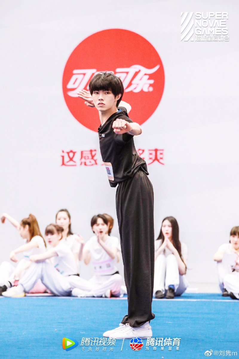 刘隽 12