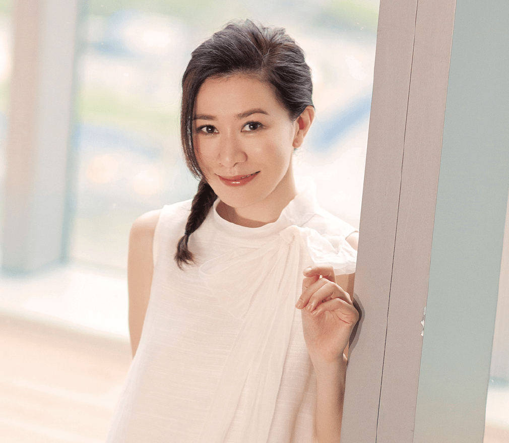 不老女神佘诗曼45岁依旧冻龄 大方分享5大保养秘诀 美容觉要在 这个黄金时间 睡才有效 Girlstyle 马来西亚女生日常