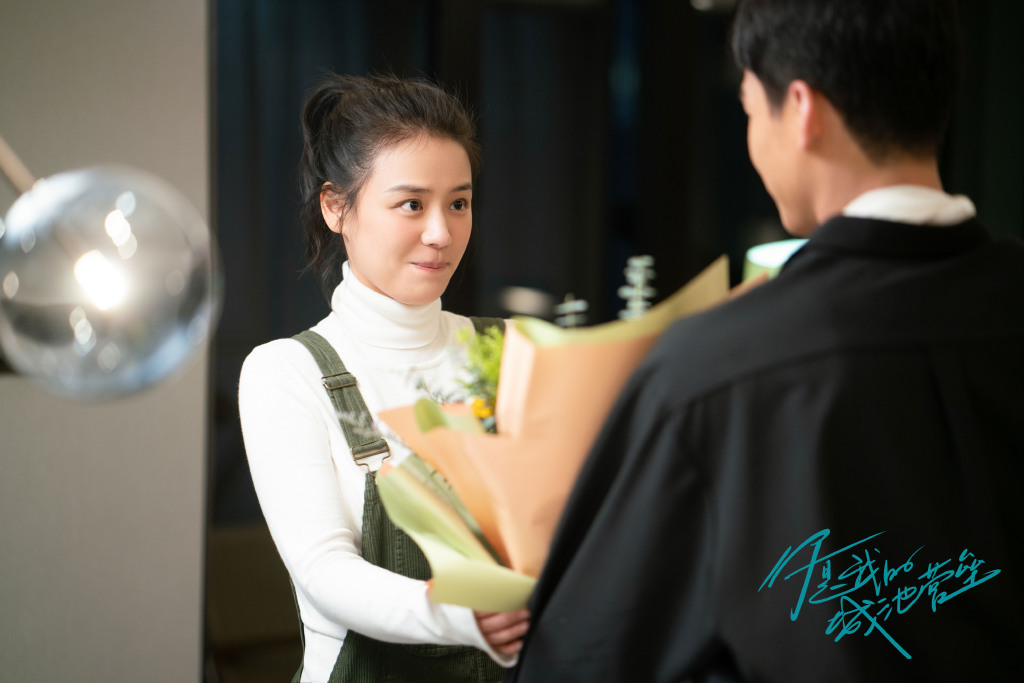 4、「米医生吃鸡蛋只喜欢吃蛋白，那以后蛋黄由我来吃～她喜欢边看恐怖片边吃炸鸡腿，但看完又会觉得害怕。以后看完恐怖片，我会记得要陪着她。」