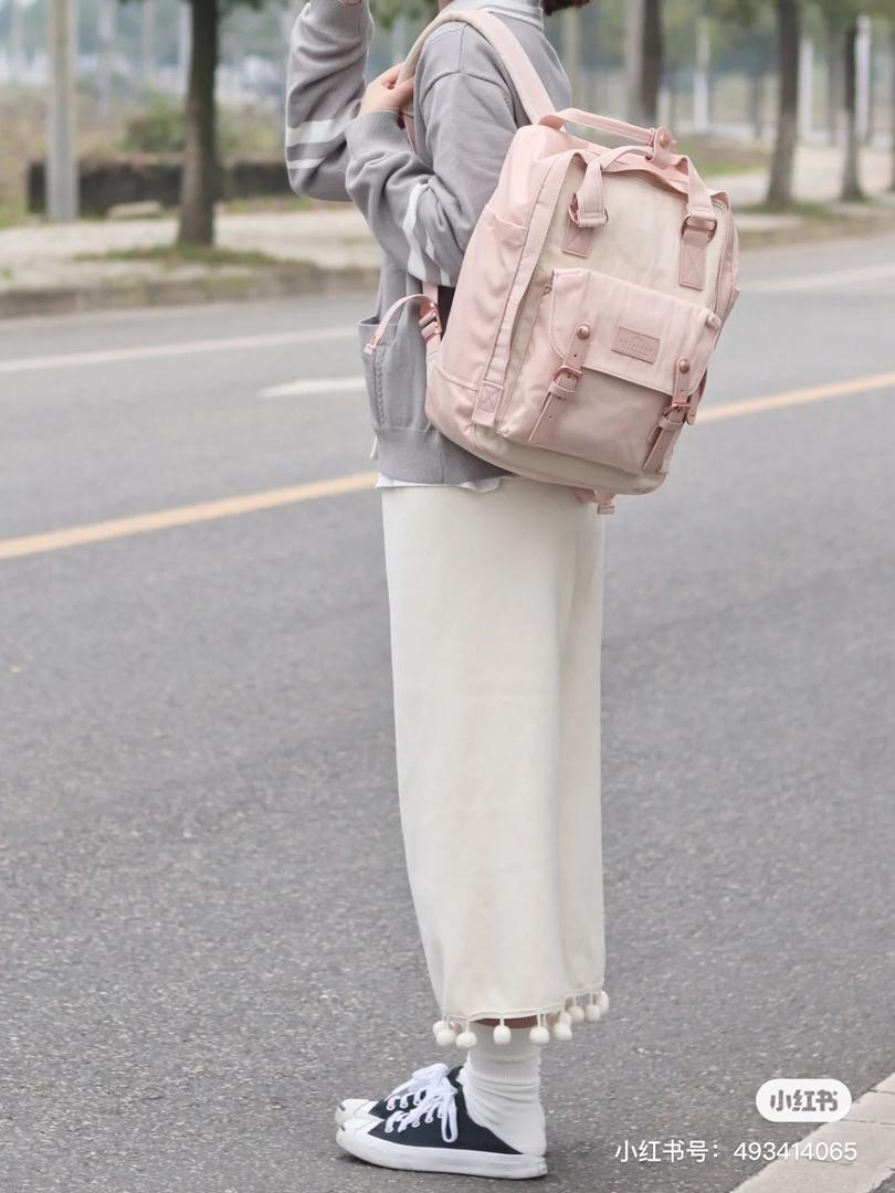 柔嫩粉双肩包 6