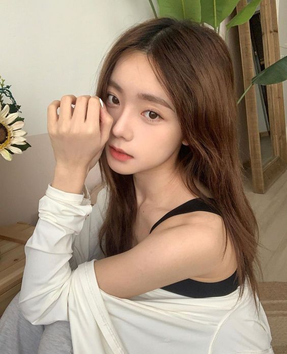 用过各种主打收缩或清洁毛孔的产品，但毛孔粗大问题未见改善？可能是你没有正确「对症下药」导致～在选择解决大毛孔方案前，不妨先参考以下4种常见毛孔类型特征，了解自己属于哪种毛孔类型更能从根源上加以改善！