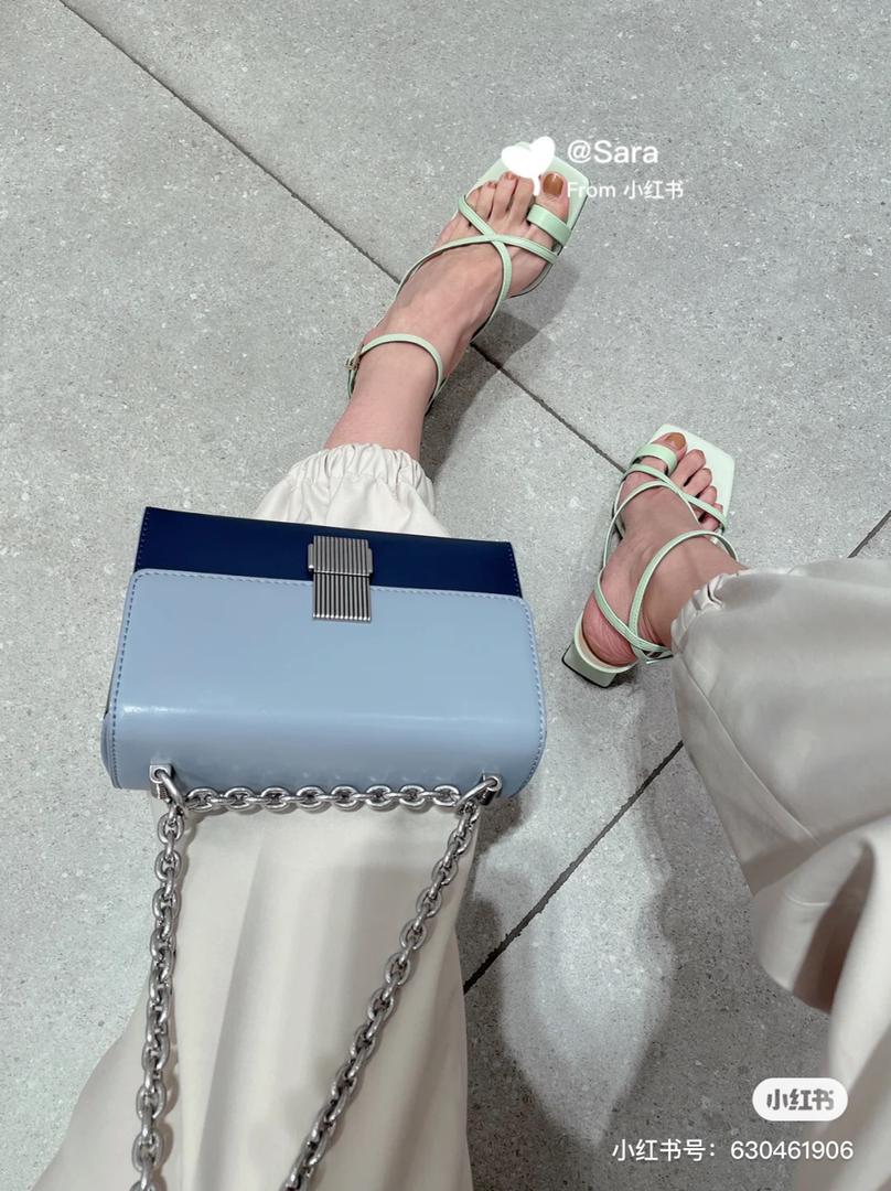 小CK 天空蓝 4 28