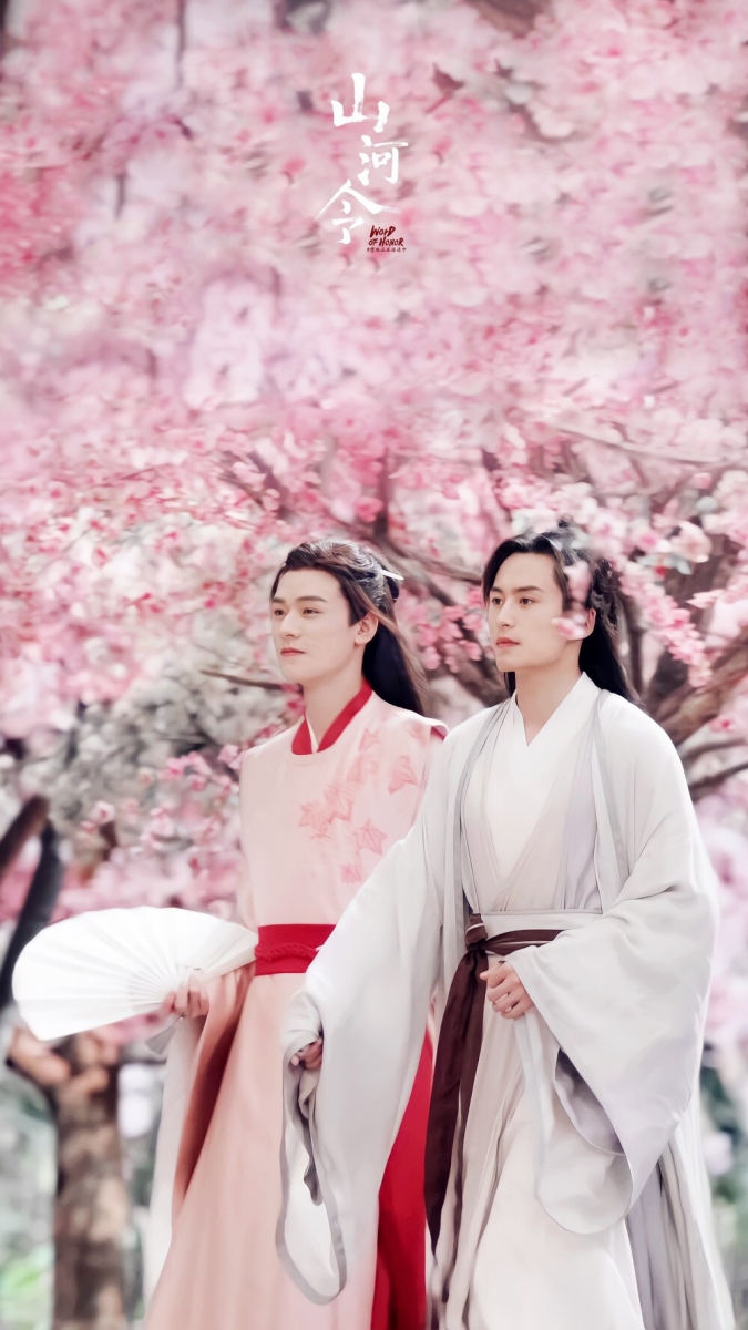 TOP 4 :《山河令》龚俊 张哲瀚「浪浪钉CP」 咱们配一脸的浪浪钉CP只排第4编很惊讶呢!不久前《山河令》迎来了大结局,虽然没有全员HE,但开放式结局添入了周子舒温客行相守于雪山之巅的小彩蛋,编私心觉得这已经是很不错的收尾了!希望有生之年还能看到这么棒演员组合二搭呀~