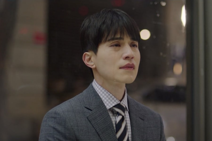 近日大马UUM北方大学分享站上,一名27岁男网友匿名投稿分享了自己的分手故事,文中他表示自己和女朋友分手,原因是今年27岁工作了好几年的自己只买得起国产车MyVi、存款只有RM25K,掀起众多网民共鸣和热议:「往往生活中爱情都会败给现实、柴米油盐和金钱物质」、「难道一定要有钱才能谈爱情?」