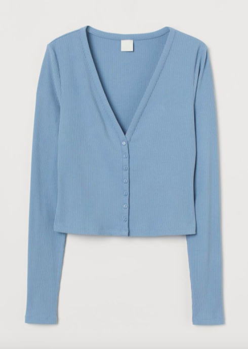 欧尼风衬衫（RM74.95）>>> 点击查看购买详情 <<< X型领口针织上衣（RM39.95）>>> 点击查看购买详情 <<< X型领口针织排扣上衣（RM39.95）>>> 点击查看购买详情 <<< 