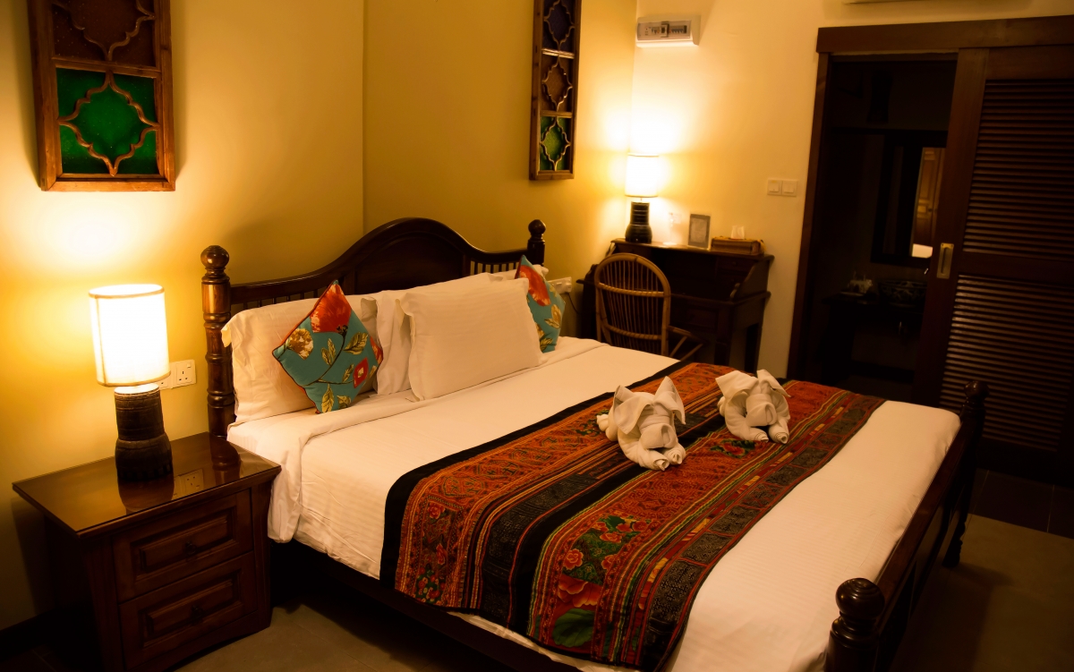 # Anggun Boutique Hotel & Spa 位于Bukit Bintang的Anggun Boutique Hotel & Spa,由两家1920年代就筑起的店屋改建而成,巧妙融合了马六甲古厝朴雅韵味以及现代风情。而且地点毗邻阿罗街小贩美食街,「Jalan Jalan Cari Makan」非常方便! 详情链接 : >>> 快来城市绿洲体验!<<< 地址 :Kuala Lumpur 9, Tengkat Tong Shin, Bukit Bintang, 50200 Kuala Lumpur