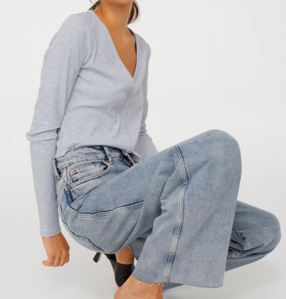 V领针织长袖衫（RM39.95）>>> 点击查看购买详情 <<<