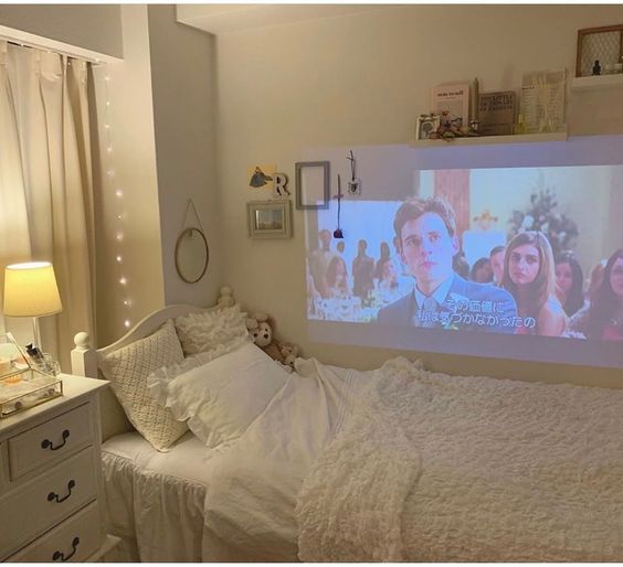 Tips 4 :增添幸福感的细节 「细节成就卓越」这句话也适用于房间布置~想要增添宅家幸福感,不妨从这几项细节着手: