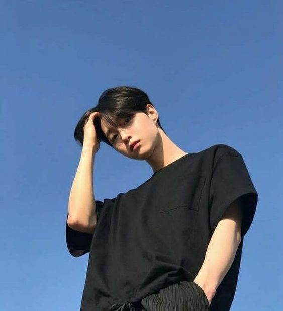 2018年中国佛山市公安局就根据户籍人口做出「姓名之最」调查，发现10后新生小朋友中尤其多「梓/子/紫/芷」字辈。 女生常见名的单字依序还有「雨、琪、童、晴、程、诗」等同音字； 男生名常见单字则有「梓、轩、浩、俊」。