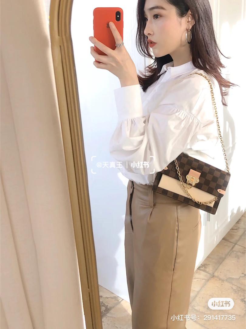 woc 链条斜挎钱包 22