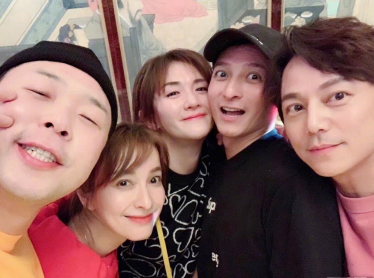 搭档非常多年的快乐家族班底成员纷纷为谢娜卡点送生日祝福，神仙友谊互动再现！