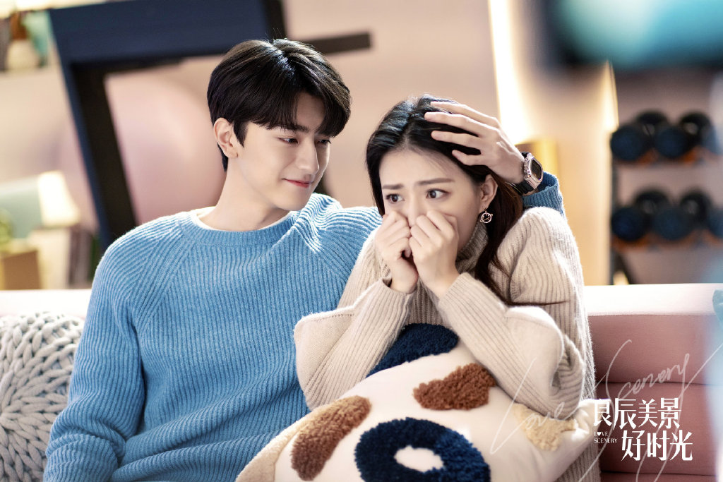 TOP 2 :良辰美景好时光  新晋男女神林一、徐璐主演的《良辰美景好时光》甜度超标、CP感满溢!4月初开播至今网络讨论度一直很高,剧中因电竞开启浪漫情缘的「大明星学姐vs高智商高男神」姐弟恋非常上头。