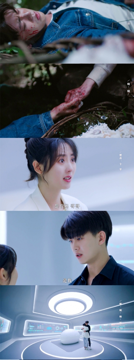 这也是任嘉伦继《锦衣之下》后再度饰演冷面心暖霸总人设,「眼神开车」撩爆少女心魅力依旧。由于剧中「顾德猫宁CP」设定,和冷面陆大人vs开朗袁今夏设定有点相似,该剧因而也被网民称为「现代版锦衣之下」~看过两部剧的粉丝们觉得有雷同吗?