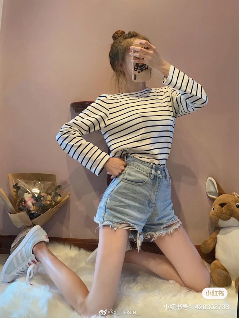 uniqlo T 16