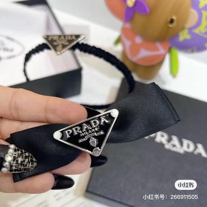 PRADA 发饰 21