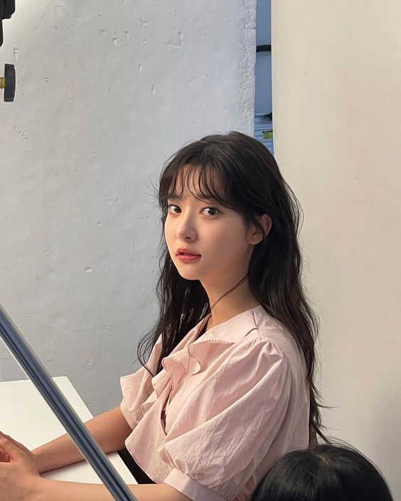 【A类型】分析结果:自尊型 属于A类型的你自尊心强,也非常懂得如何爱自己,不会轻易委屈自己。在做决策时,很多时候你会更倾向于相信自己的心之所想、以自己为考量中心,不容易受外界影响,是个原则感和价值观都令人钦佩的类型呢! 但「做自己」和「自私」往往容易让人混淆,因此A类型人的行事作风,经常会让不熟悉你的人觉得你盛气凌人、骄傲自大,甚至会觉得你为人处事有点自私,建议适当的时候学习聆听他人、站在他人角度思考。