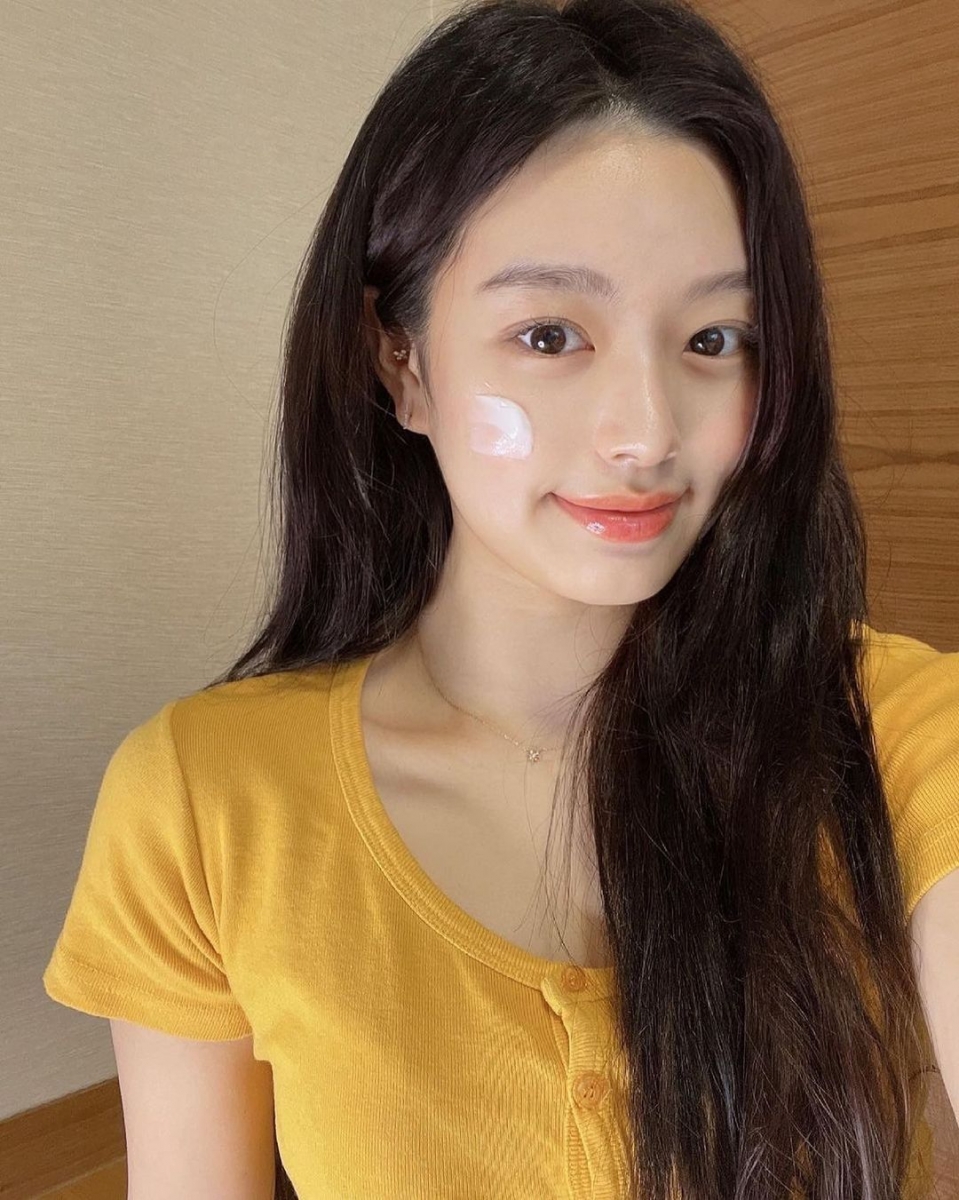 今天就来和大家分享5-STEPS「睡眠面膜效果翻倍」小秘诀,并且推荐TOP 10高人气、高CP值好用睡眠面膜,睡一觉起来肌肤有感细嫩水润到爆!马上来看看: