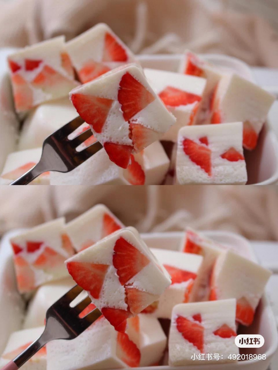 # 健康草莓酸奶冻 这款酸奶冻没有添加物,连小宝宝也能吃哦!材料非常简单准备:草莓10颗、无糖酸奶150g、牛奶200g、吉利丁片10g、细砂糖20g。