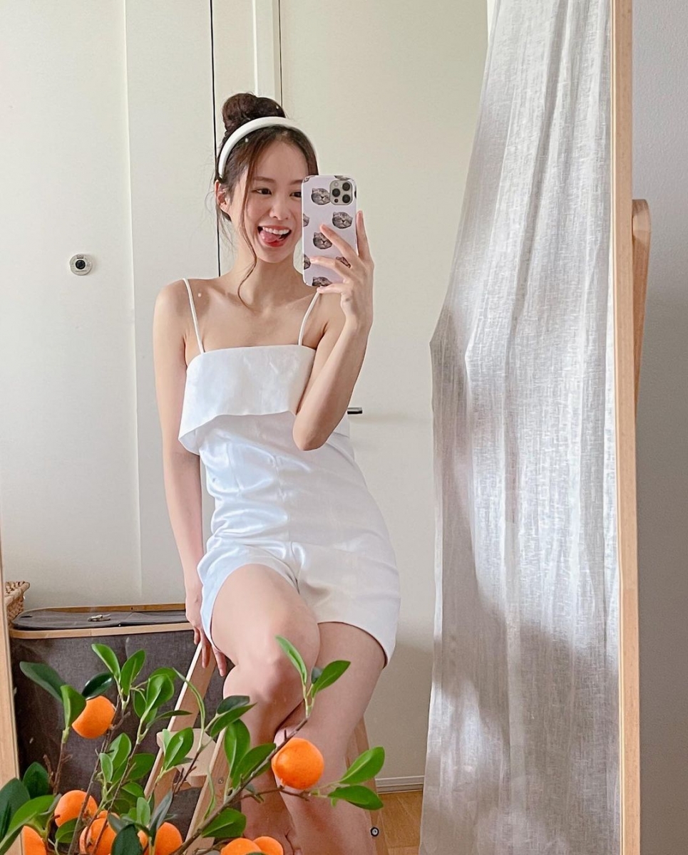 【F类型】分析结果:美感型 F类型的你有着天生优越的审美观,对于「美感」有着自己独到的体悟;平日里也会在打扮上花心思,在他人眼里是个能吸引目光、很有个人风格的人哦~平日待人处事上颇为细心,甚至有点小完美主义性格,不会轻易犯下粗心大意的小失误。 对于目标、成功和梦想,你有自己的追求、清楚了解自己想要什么,并且愿意为此付出努力。建议有的时候不要过份在意结果,享受过程更重要!