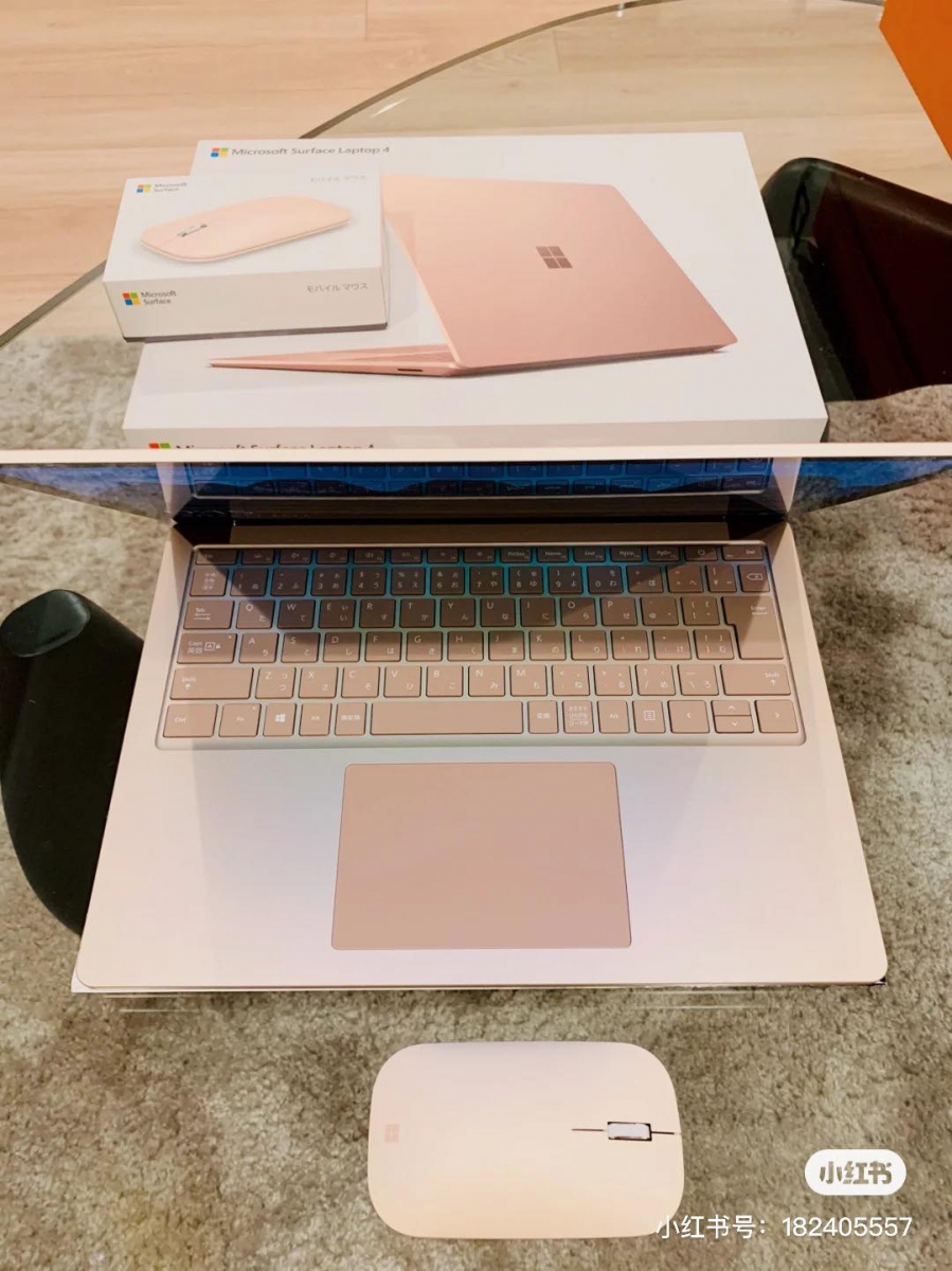 Microsoft Surface Laptop 4 不久前刚刚于海外上市的 Microsoft Surface Laptop 4 ,据悉如今在马来西亚已经可以开始Pre-Order了!其中金色款在海外大受欢迎,但在大马似乎还没看到该配色。感兴趣的话可以蹲守官网多多留意~