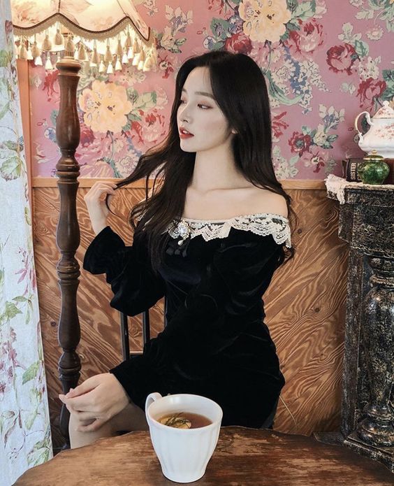 进入MCO 3.0宅家防疫,不妨趁机每天抽出几分钟时间好好锻炼,悄悄练出复工、复课后惊艳所有人的天鹅颈和锁骨线条,轻松提升气质、体态美感!